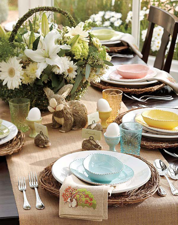 Натуральные цвет скатерти и пастельные нотки в декоре Пасхальная сервировка в эко-стиле