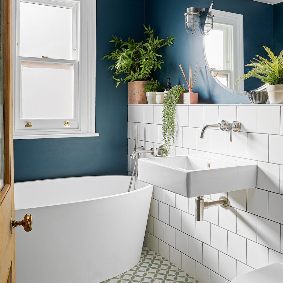 В какой цвет покрасить стены в ванной комнате: цветовые сочетания в  интерьере